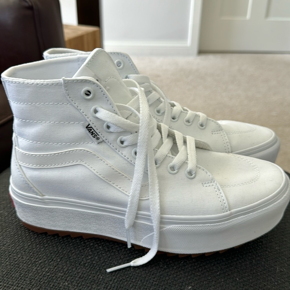 White platform vans high top NEW